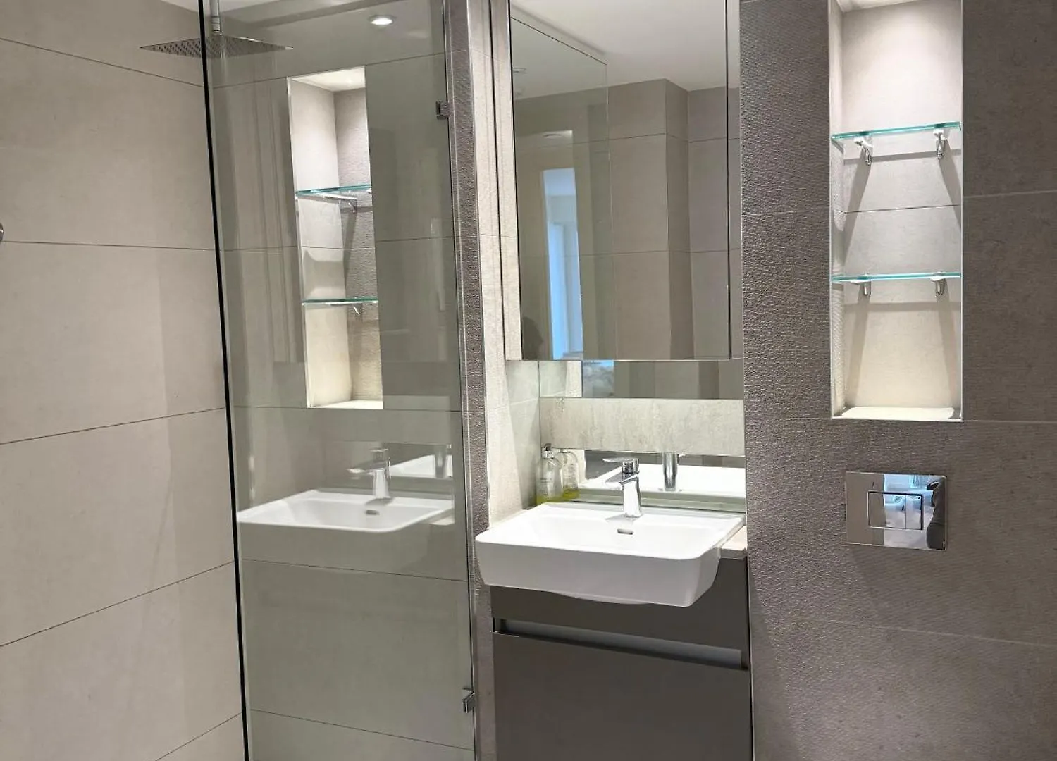 Central London Luxury 2 Bed Apartment