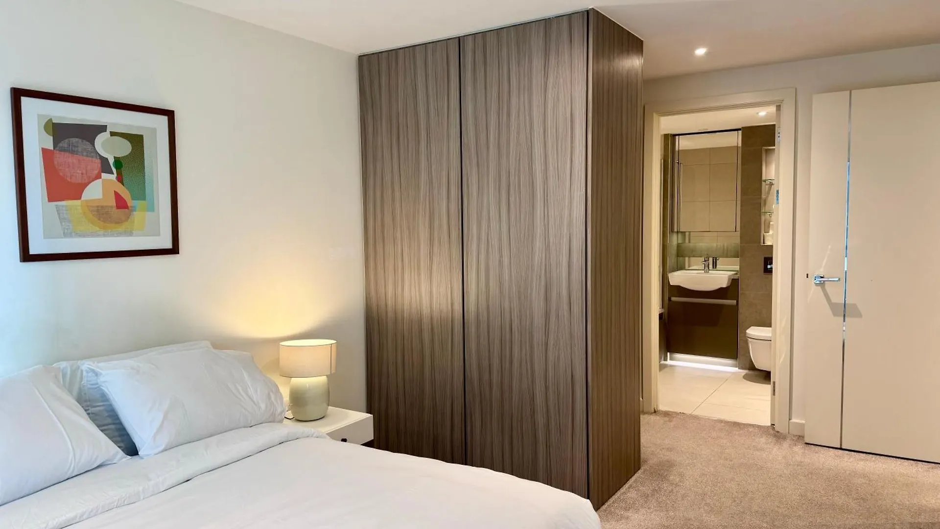 Central London Luxury 2 Bed Apartment